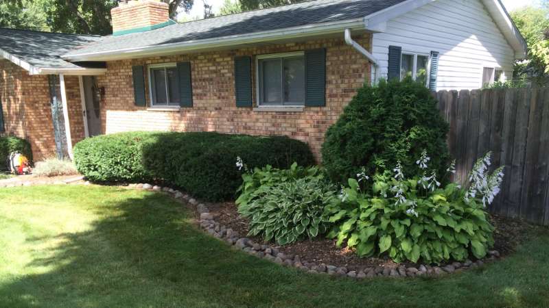 landscaping with natural rock